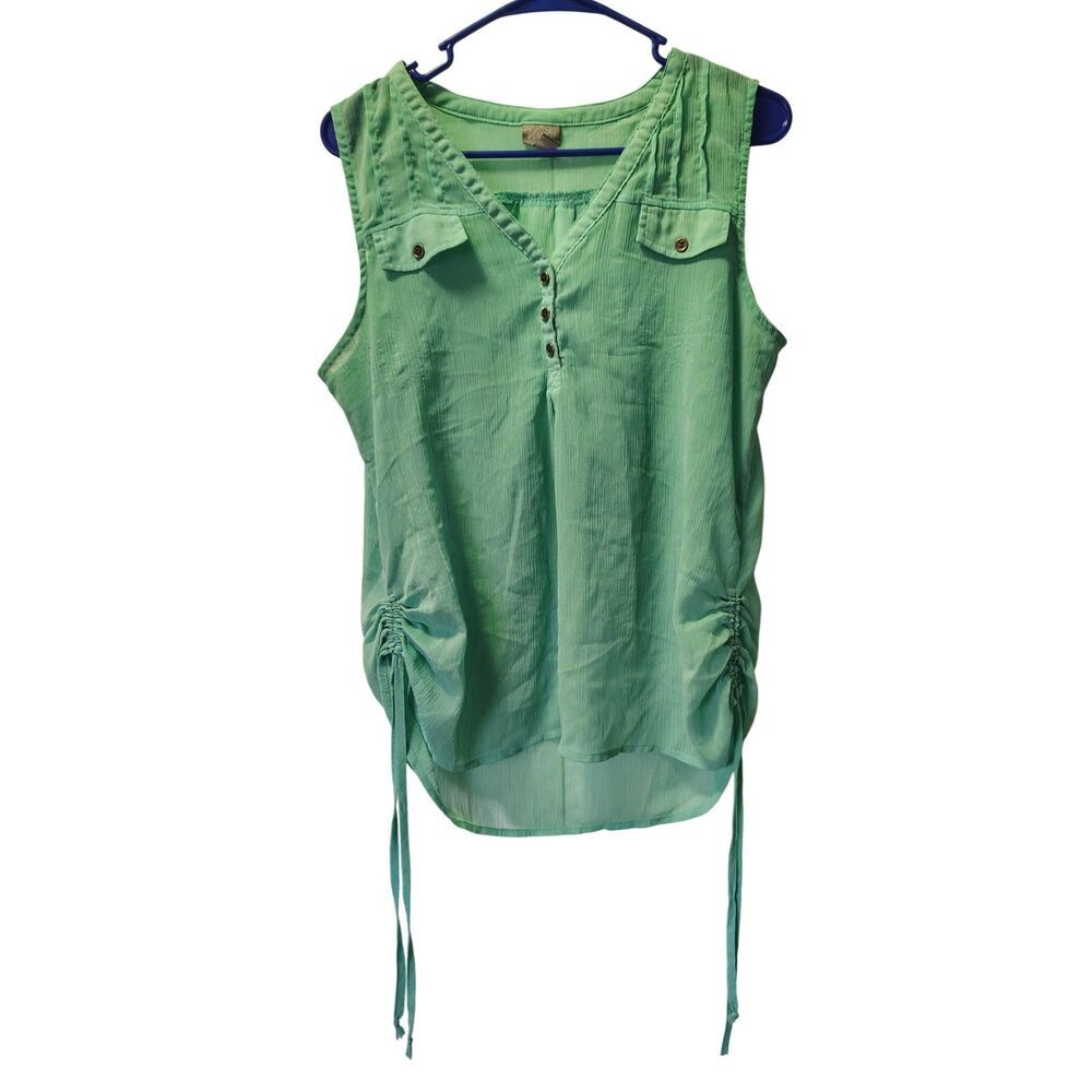 Vanity Women's Mint Green Large‎ Sleeveless Half-Button Blouse
